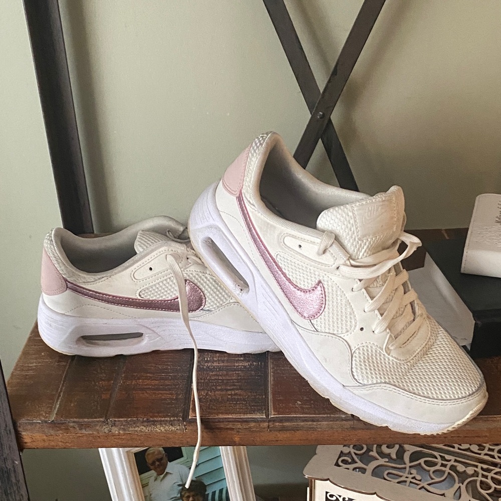 Nike Women's Cream and Pink Sneakers